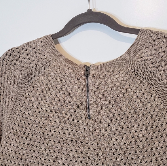 American Eagle Wool Blend Neutral Soft Taupe Light Brown Size Small - Picture 12 of 13